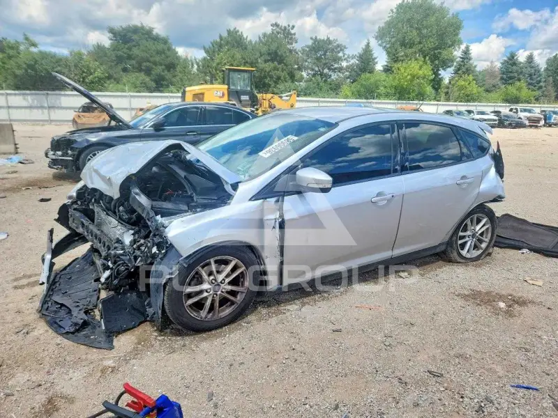 2016 Ford FOCUS фото