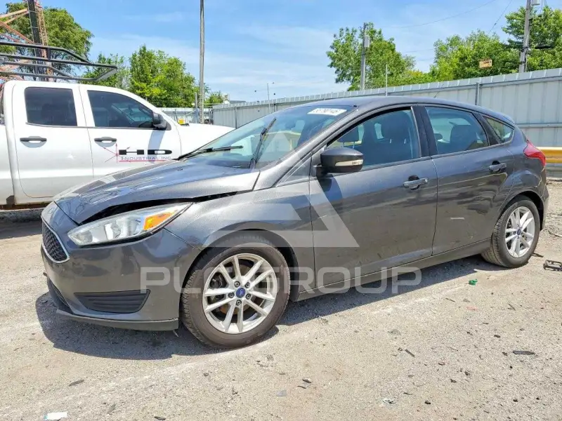 2016 Ford FOCUS фото