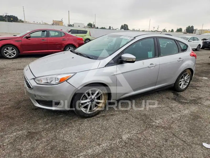2016 Ford FOCUS photo