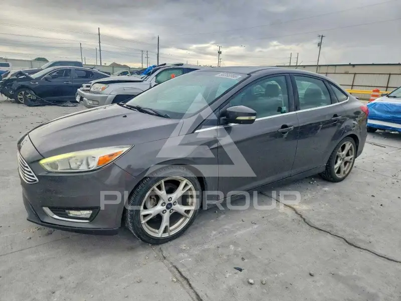 2016 Ford FOCUS фото