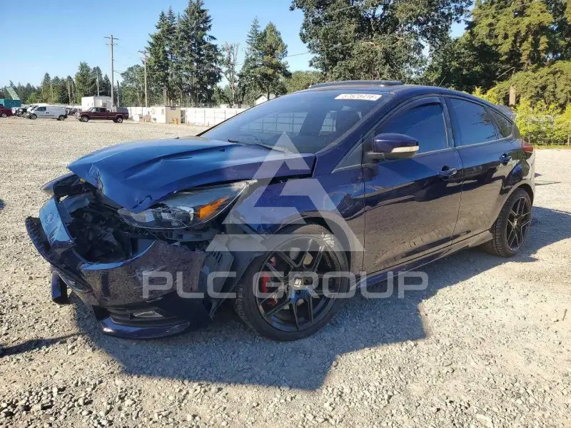 2016 Ford FOCUS фото