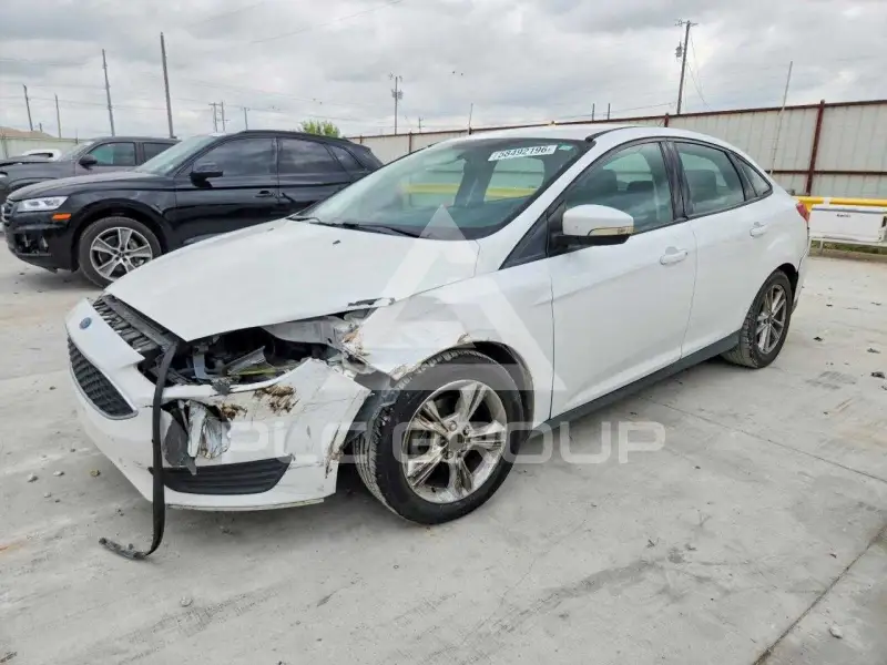 2016 Ford FOCUS фото
