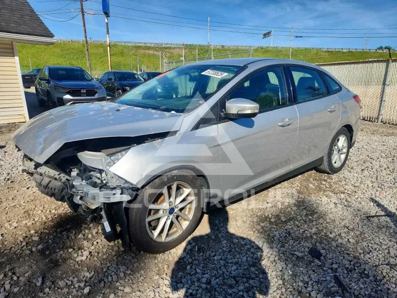 2016 Ford FOCUS фото