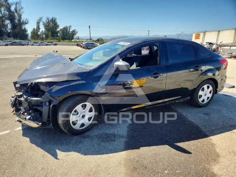 2016 Ford FOCUS photo