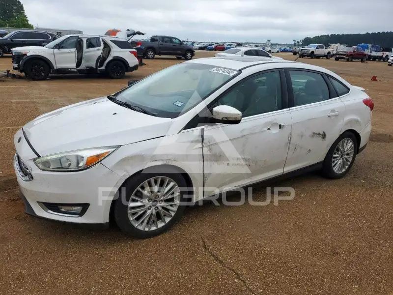 2016 Ford FOCUS фото