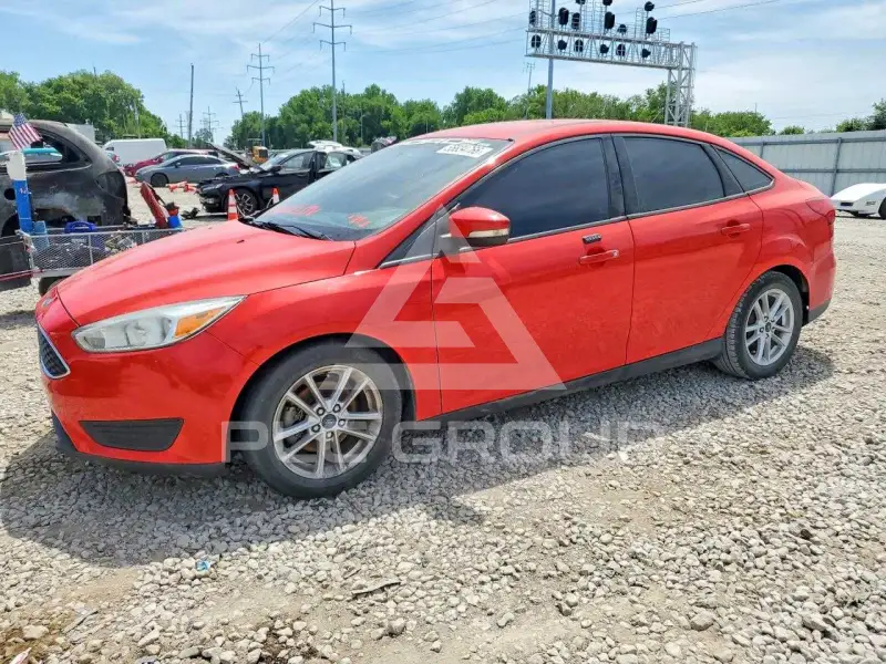 2016 Ford FOCUS photo