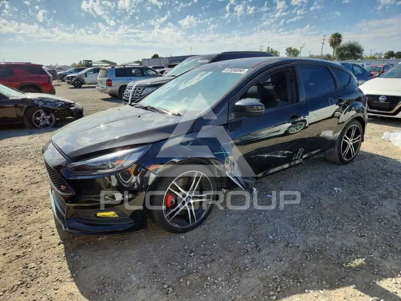 2016 Ford FOCUS photo