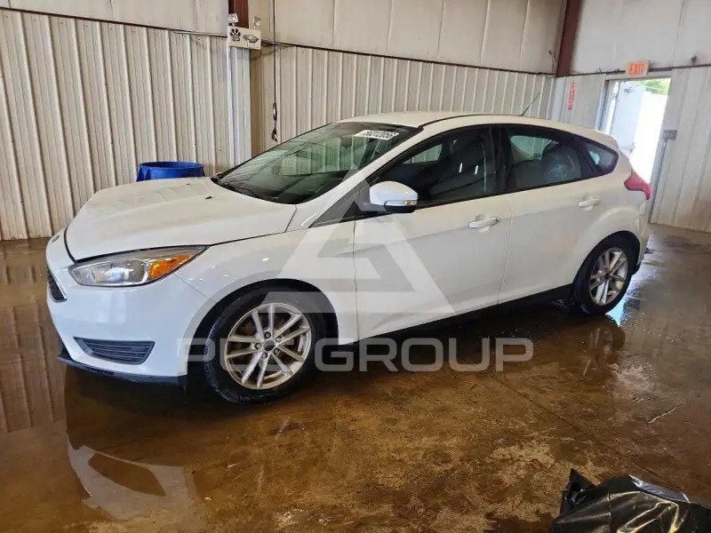 2016 Ford FOCUS photo