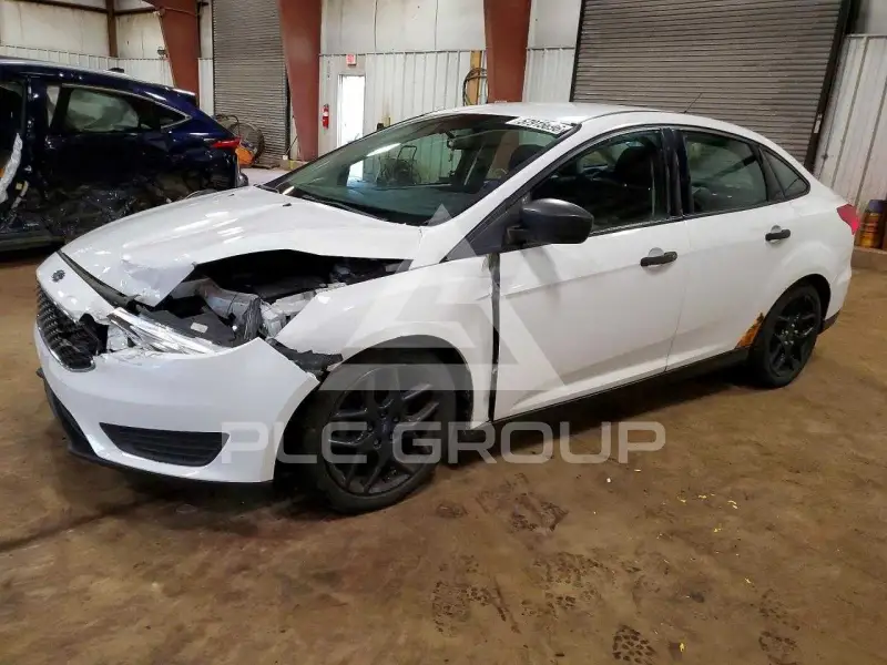 2016 Ford FOCUS photo