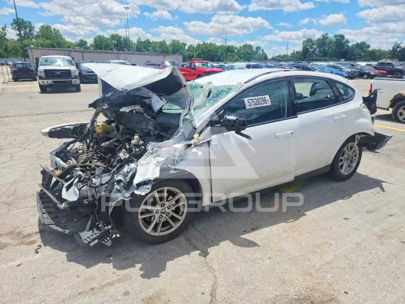 2016 Ford FOCUS фото