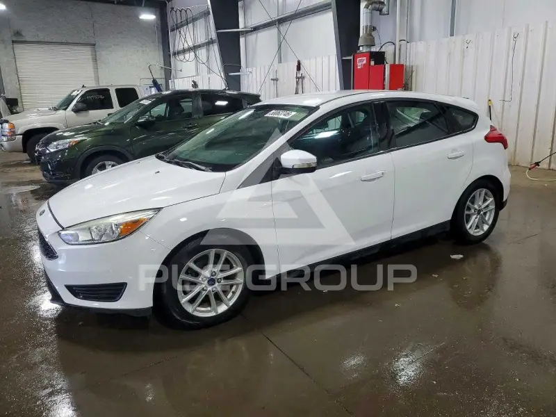 2016 Ford FOCUS фото