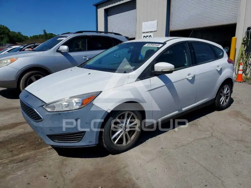 2016 Ford FOCUS photo