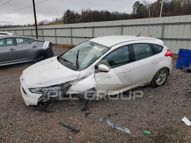 2016 Ford FOCUS фото