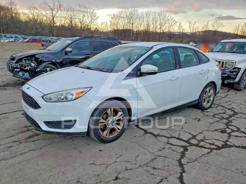2016 Ford FOCUS фото