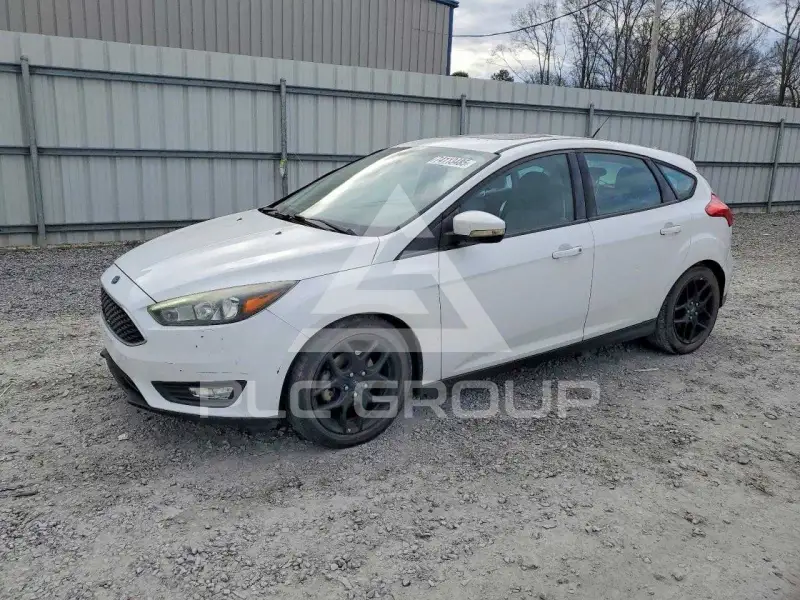 2016 Ford FOCUS photo