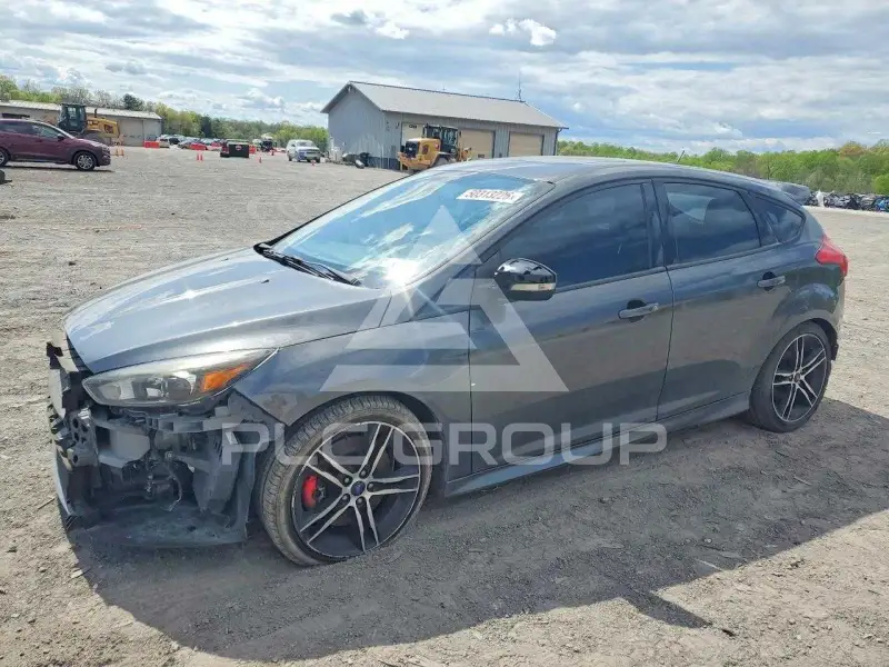 2016 Ford FOCUS photo
