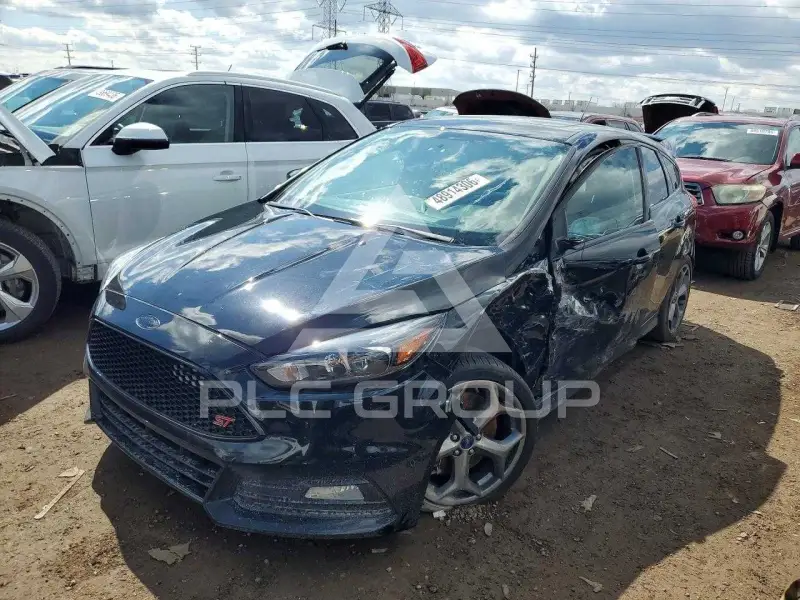2016 Ford FOCUS фото