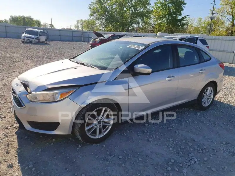 2016 Ford FOCUS photo