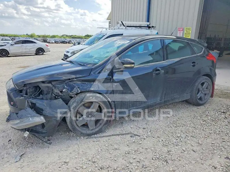 2016 Ford FOCUS фото