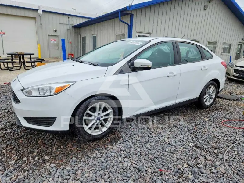 2016 Ford FOCUS photo