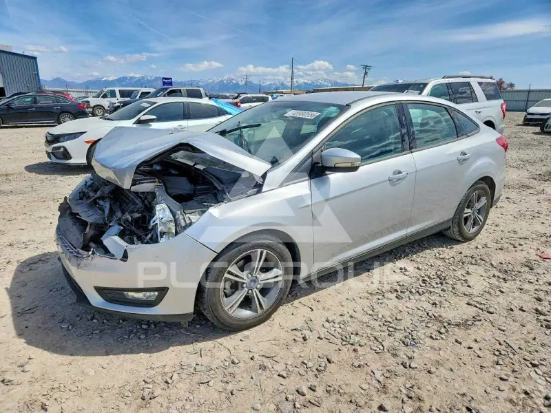 2016 Ford FOCUS photo