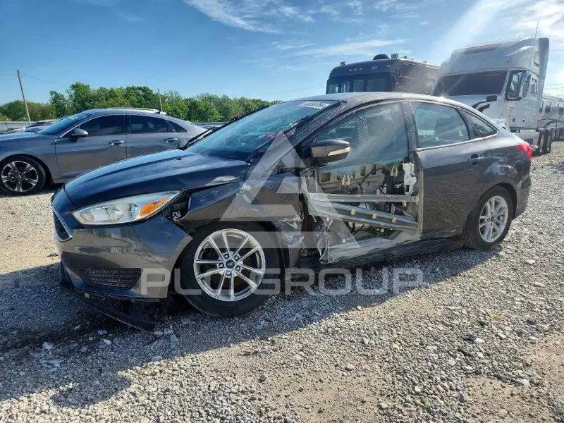 2016 Ford FOCUS фото