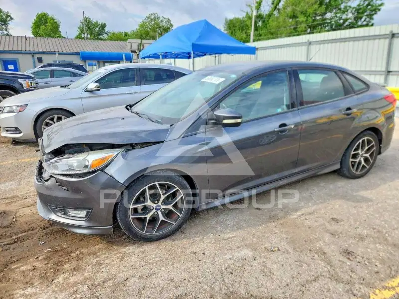 2016 Ford FOCUS фото