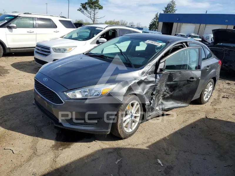 2016 Ford FOCUS photo