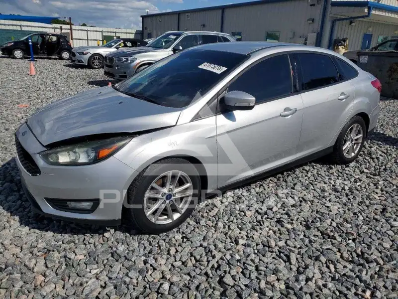 2016 Ford FOCUS photo