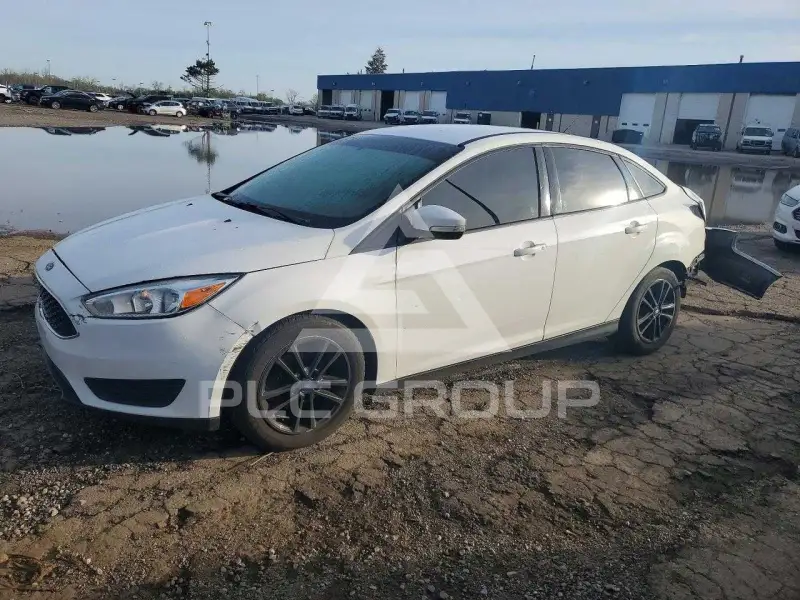 2016 Ford FOCUS фото