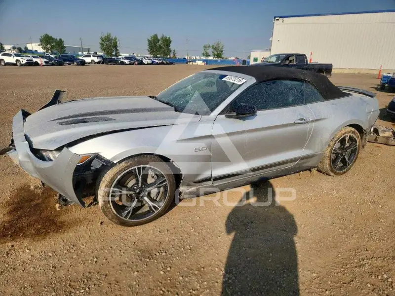 2016 Ford MUSTANG photo