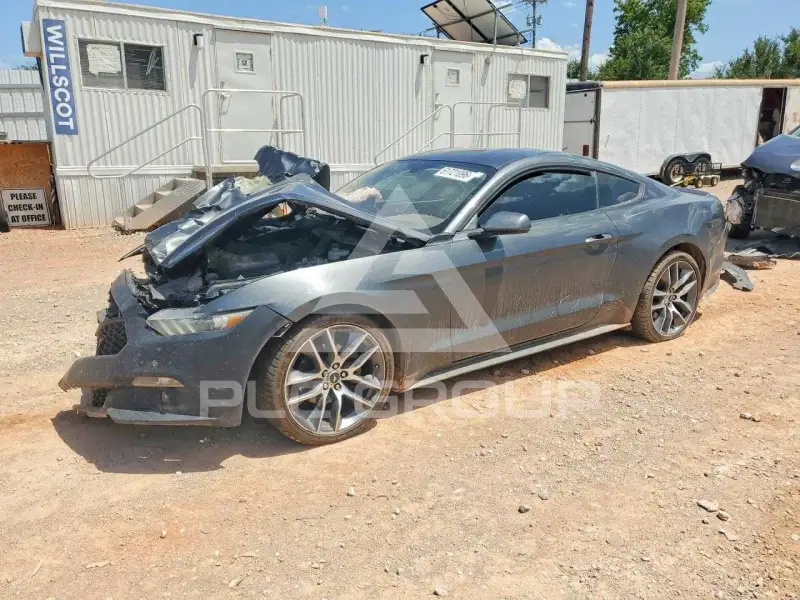 2016 Ford MUSTANG photo
