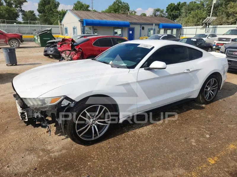 2016 Ford MUSTANG фото