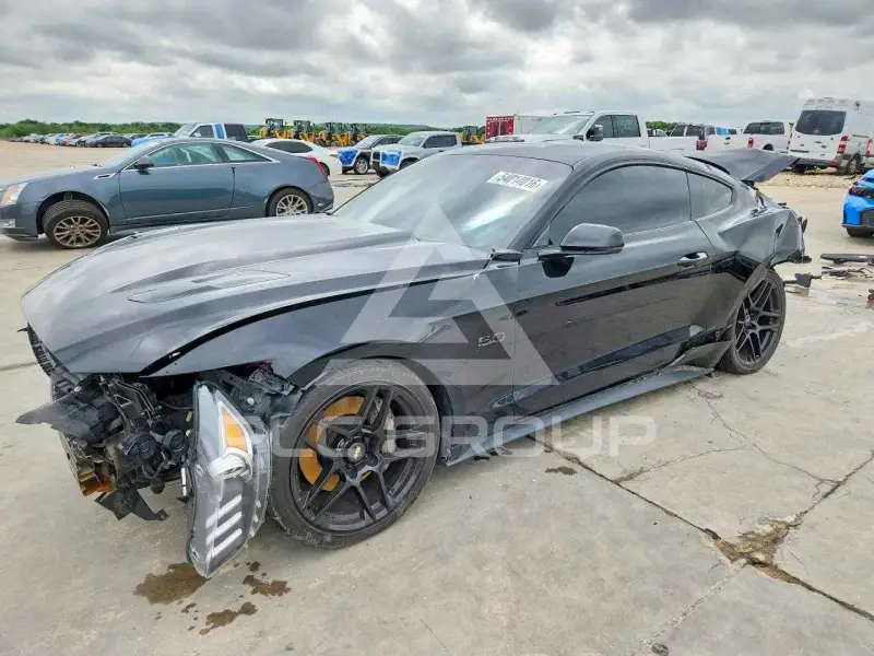2016 Ford MUSTANG фото