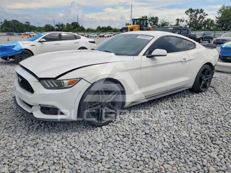 2016 Ford MUSTANG фото
