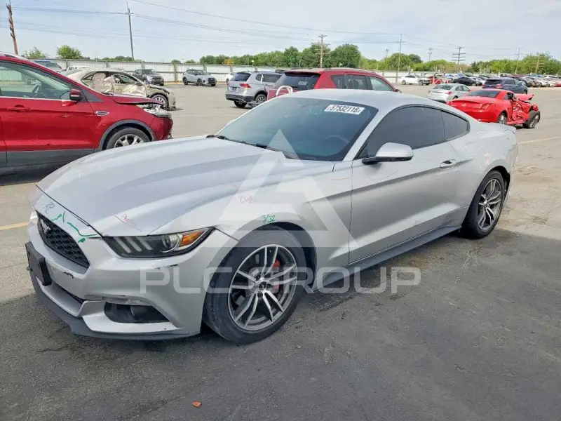 2016 Ford MUSTANG фото