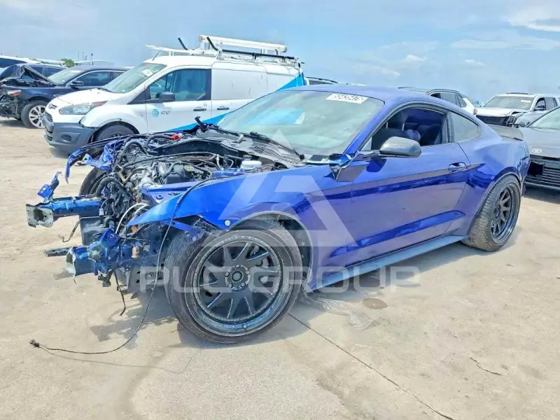 2016 Ford MUSTANG photo