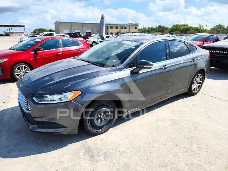 2016 Ford FUSION фото