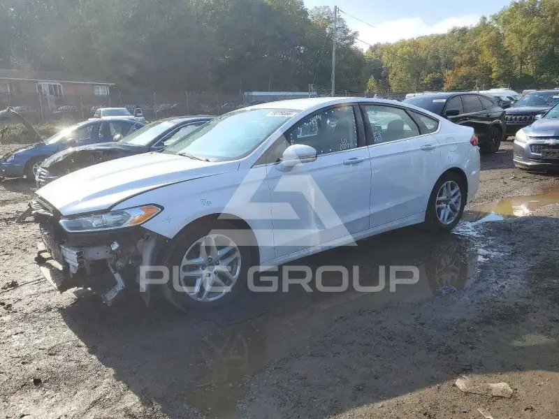 2016 Ford FUSION photo