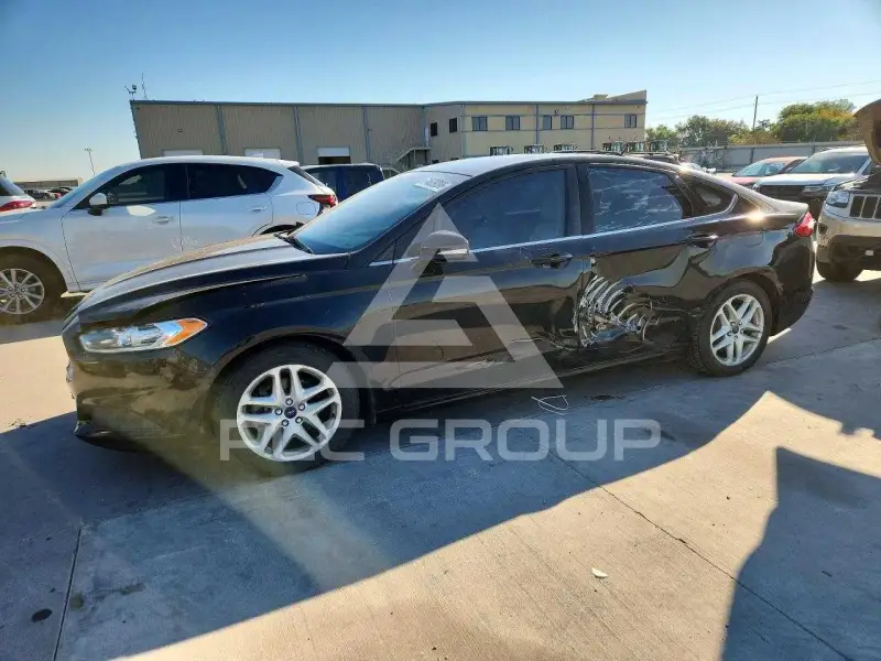 2016 Ford FUSION photo