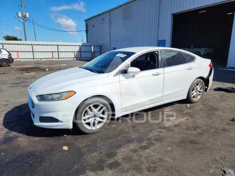 2016 Ford FUSION photo