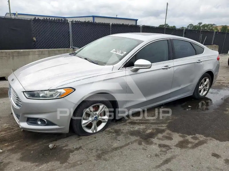 2016 Ford FUSION фото