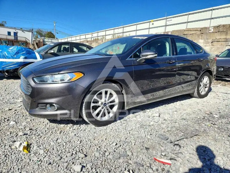 2016 Ford FUSION photo