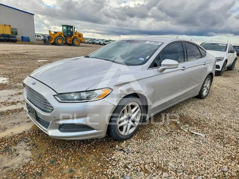 2016 Ford FUSION фото