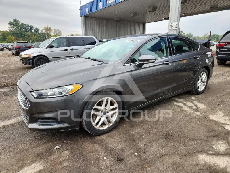 2016 Ford FUSION фото