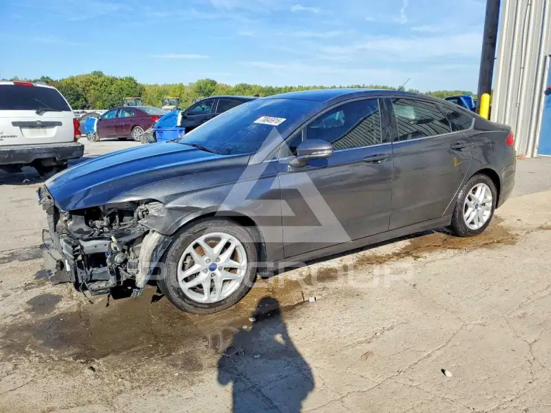 2016 Ford FUSION фото