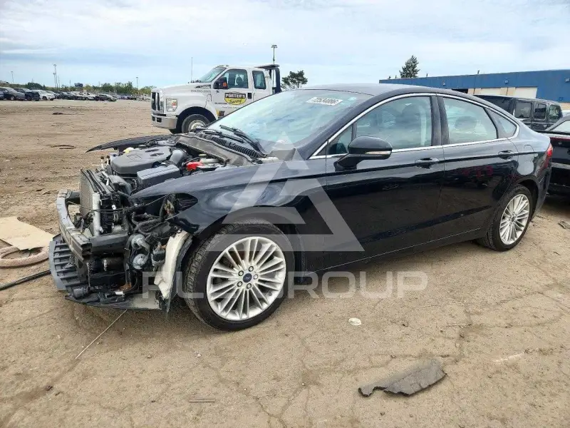 2016 Ford FUSION фото