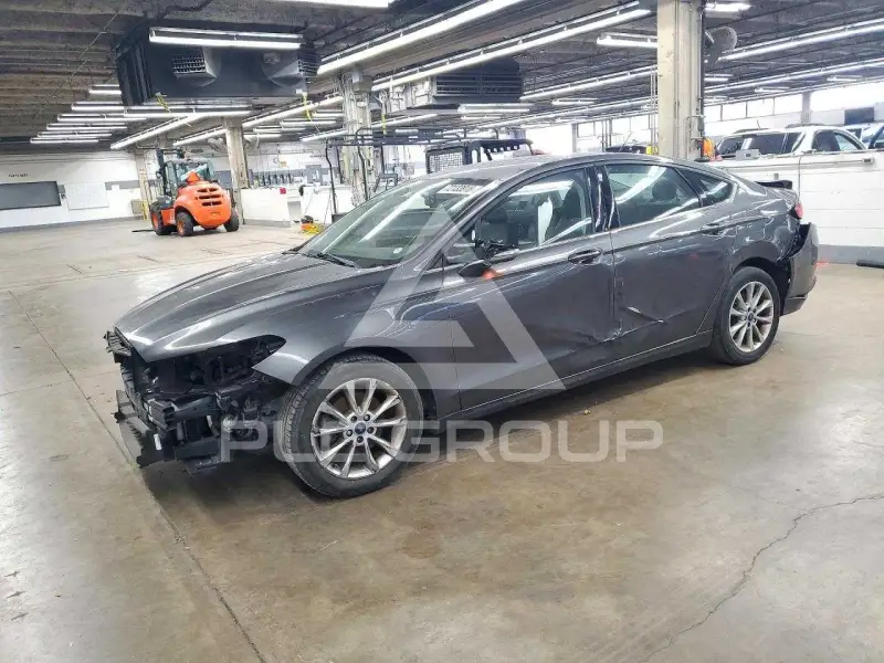2016 Ford FUSION фото