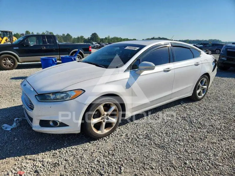 2016 Ford FUSION photo