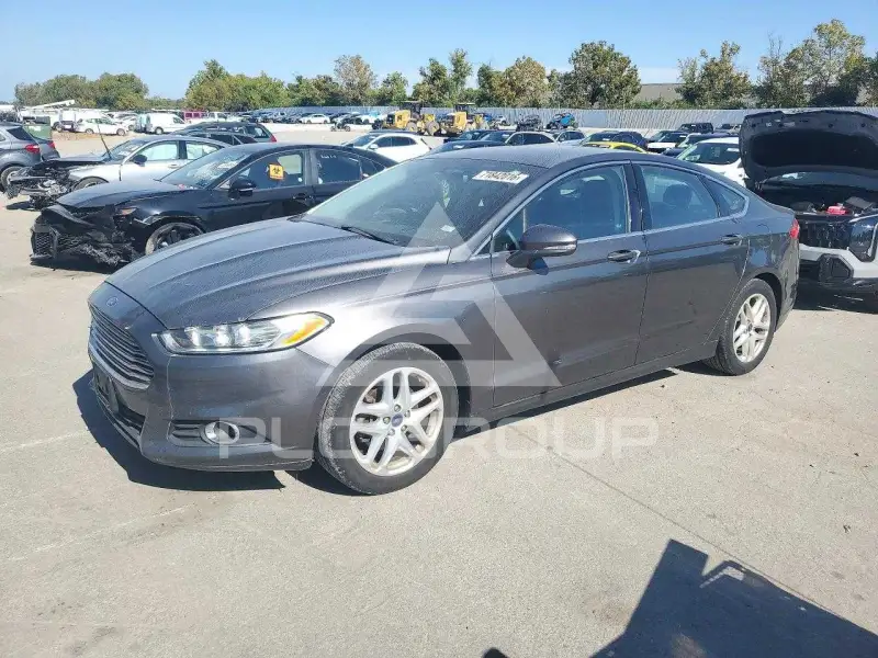 2016 Ford FUSION photo